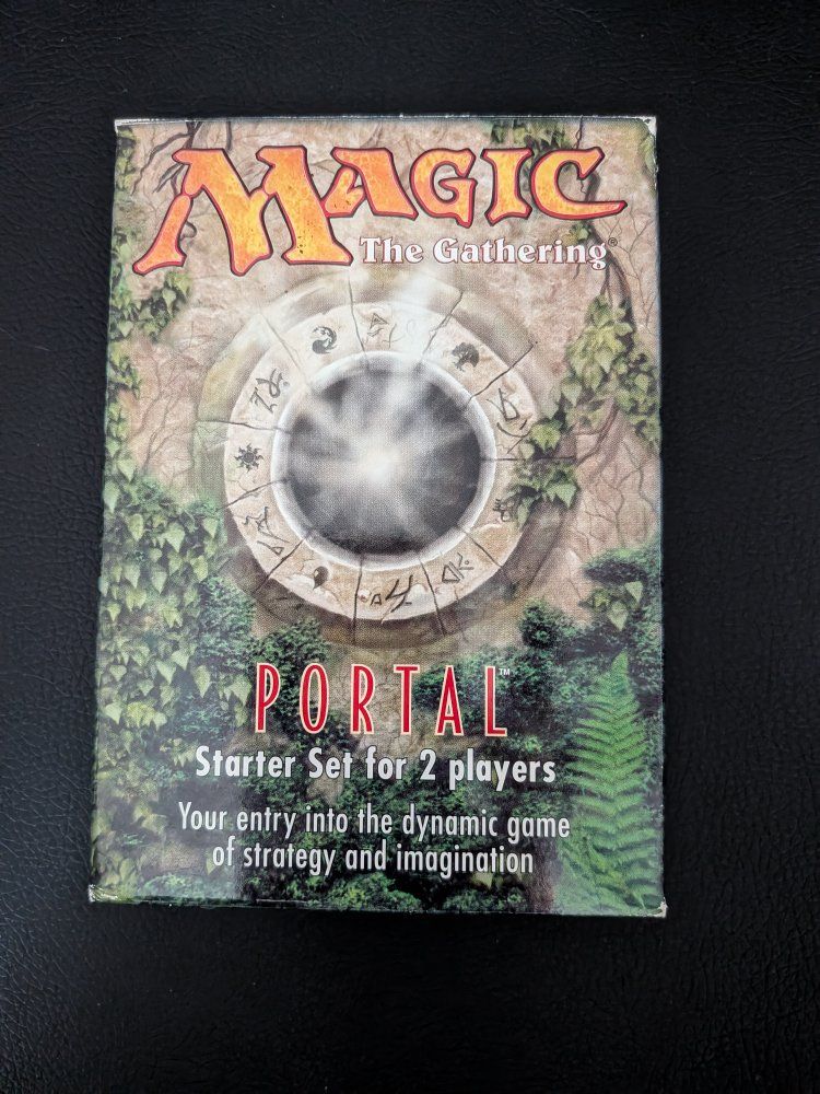 Magic: The Gathering Portal 2-Player Starter Set Box