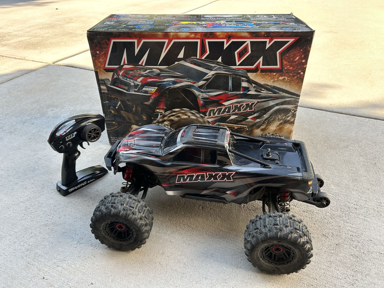 Traxxas Maxx V2 4WD RC Monster Truck with TQi Remote Controller and Original Box