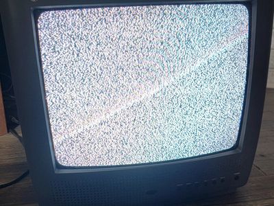 Vintage 1995 GE 13" tube TV