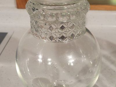 Vintage Clear Glass Apothecary Jar with Lid Decorative Storage