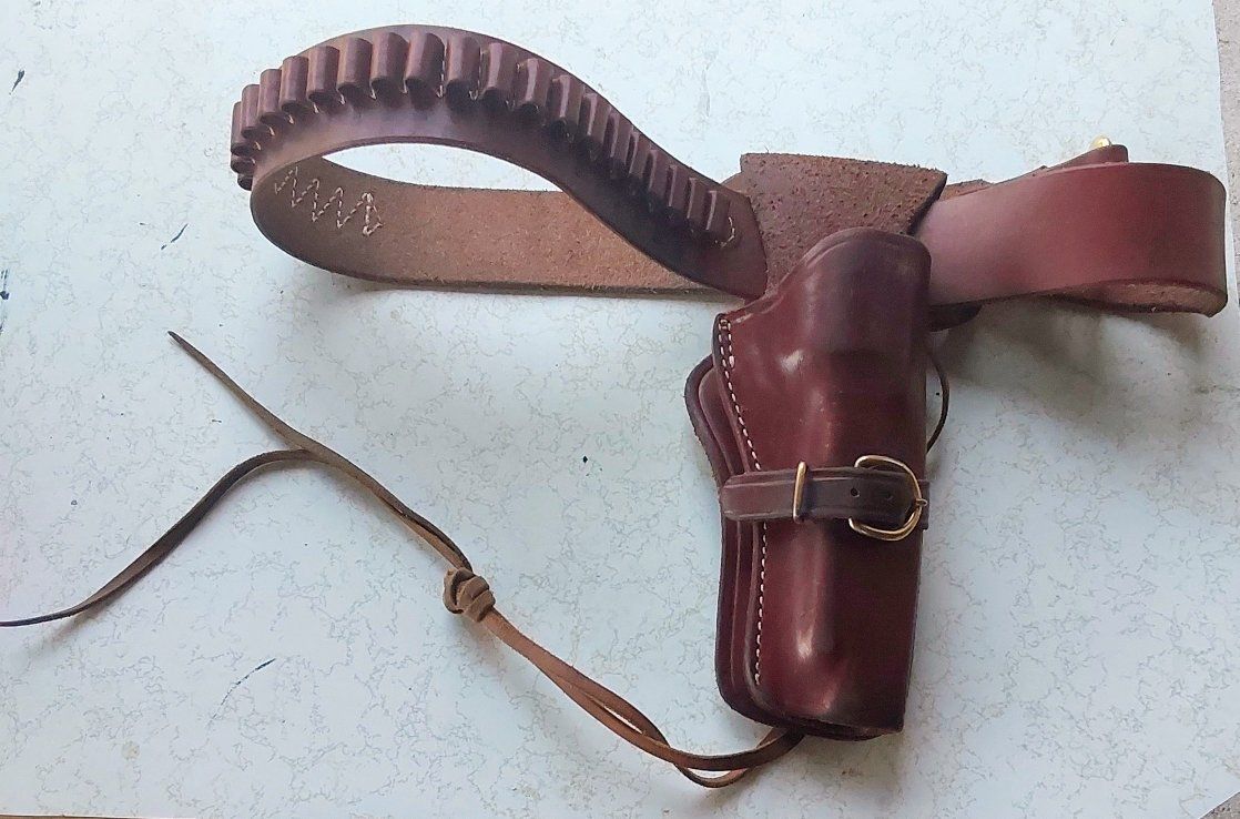 Triple K Western Hoster with belt