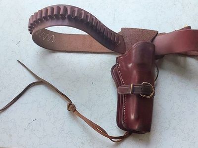 Triple K Western Hoster with belt