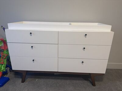 Modern 6 Drawer Changing Table With Removable Top
