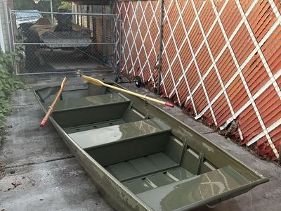 1236 AlumaCraft Jon Boat