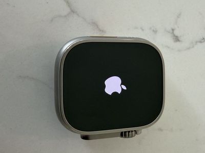 Apple Watch Ultra (1st Gen) – 49mm Titanium – 85% Battery Health