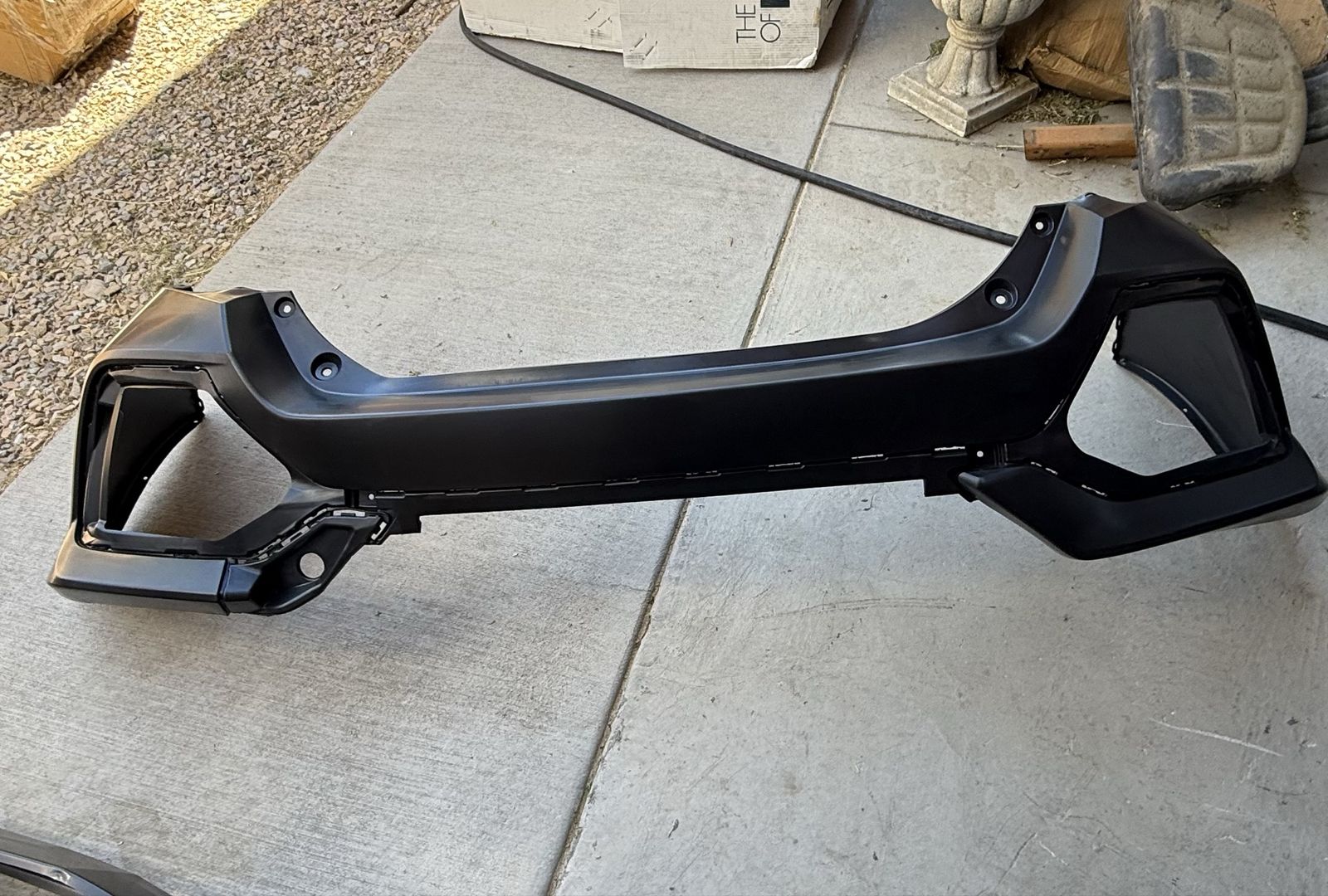 17-19 Honda Civic hatchback rear bumper cover
