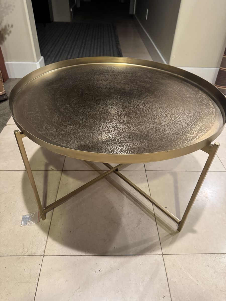 Round Gold Etched Tray Top Folding Coffee Table