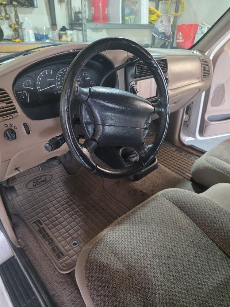 1999 Ford Ranger XLT