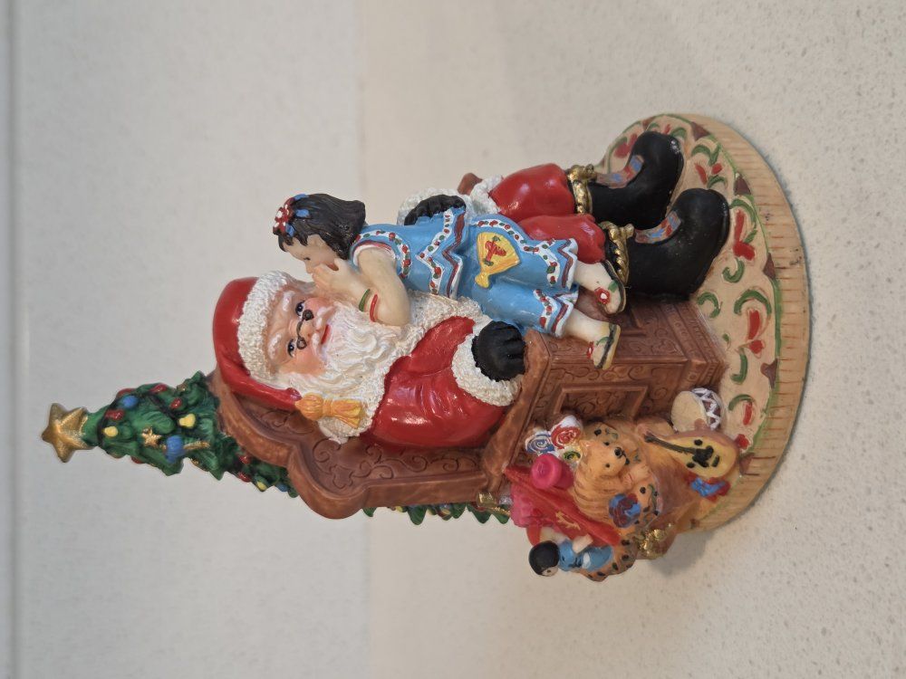 SC78 International Santa Clause