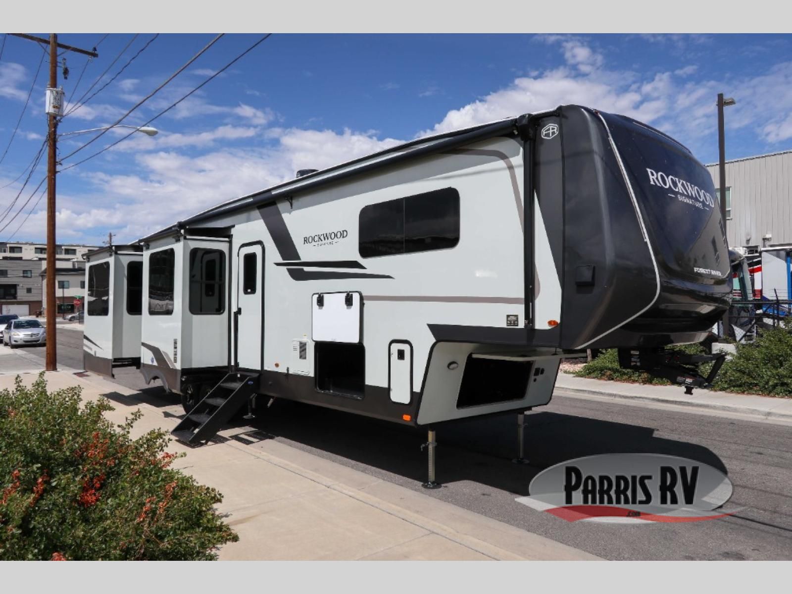 New 2027 Forest River RV Rockwood Signature 404SRK