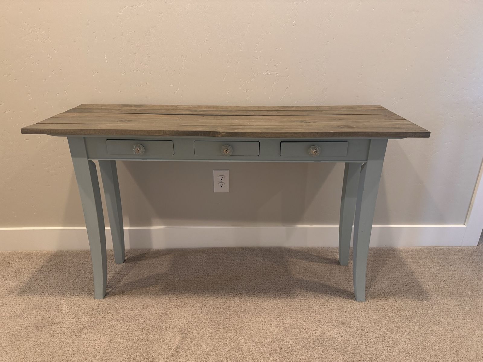 Rustic Farmhouse Console/Entryway Table with 3 drawers