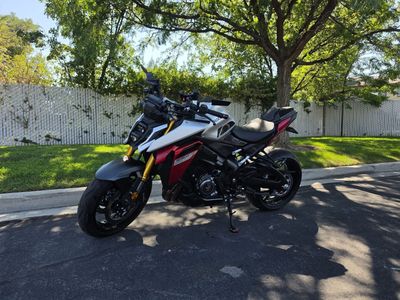 2024 Suzuki GSX-S1000 - 1,841 Miles - Excellent Condition