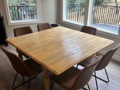 Dining table with butterfly leaf (seats 6)