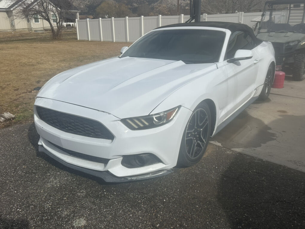 2016 FORD MUSTANG EcoBoost Premium