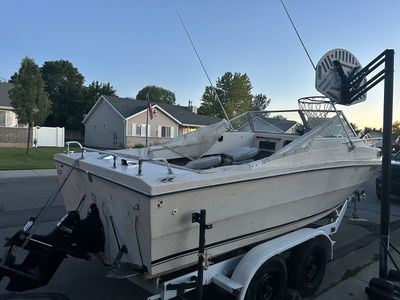 1977 Galaxy 21’ Fiberglass Boat