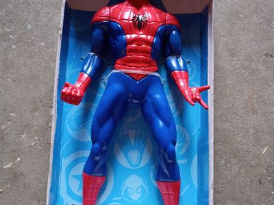 Toy. 9.5 inch spider ️ man .