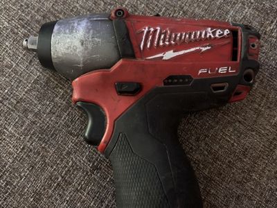 Nice Milwaukee 12 volt impact driver in good condition no battery or charger