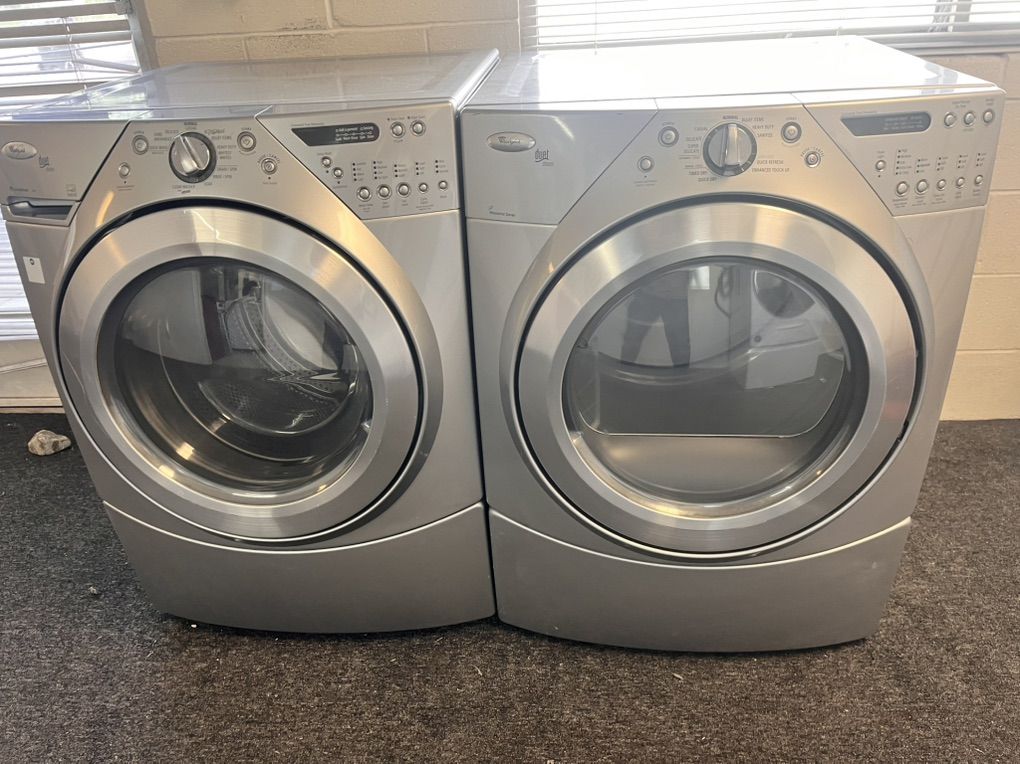 Whirpool Duet Washer And Dryer Set