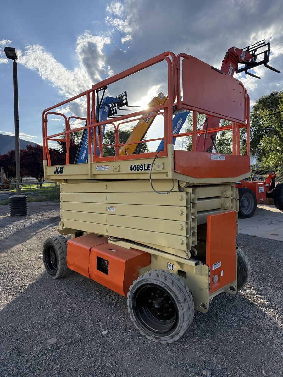 2017 JLG 4069LE Scissor Lift | 326 Hours (ID.1630)