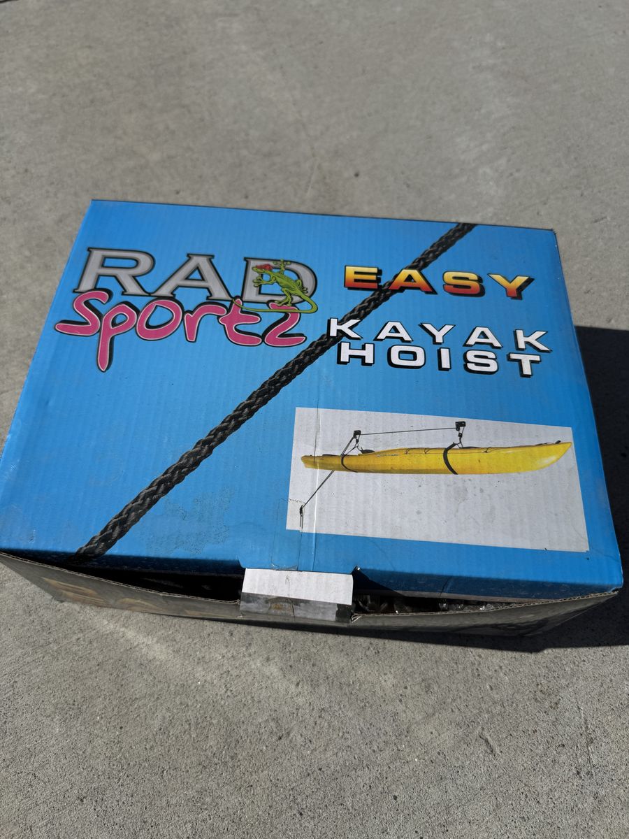 Garage Storage HoIst for Kayaks, Bikes, Gear.