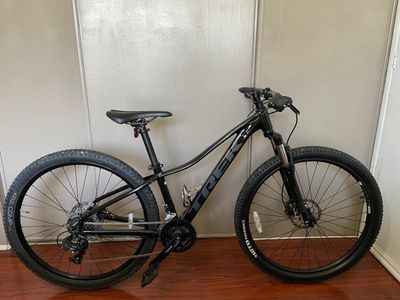 Trek Marlin 5 Mountain Bike