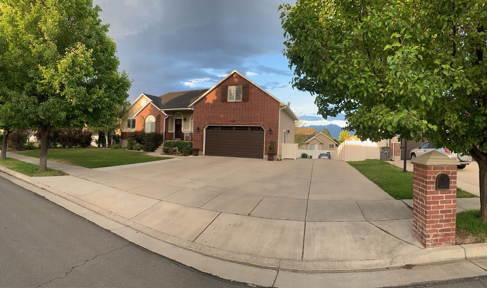 Beautiful Newly Remodeled Home w Mother In Law Apt