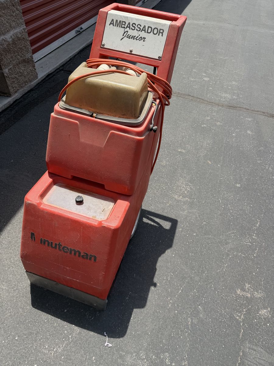 Minuteman Ambassador Junior Carpet Cleaner - Red, Industrial Grade