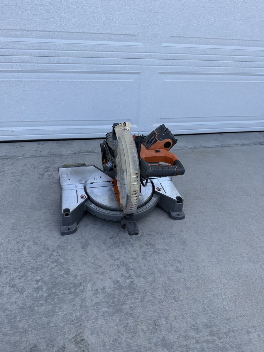 Miter saw