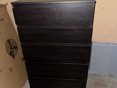Black 5 Drawer Dresser