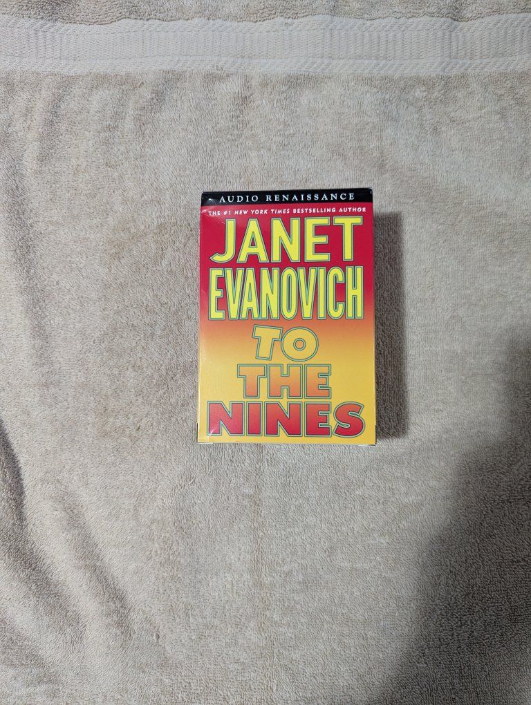 Janet Evanovich To The Nines Unabridged Audio Cassettes 5 Pack