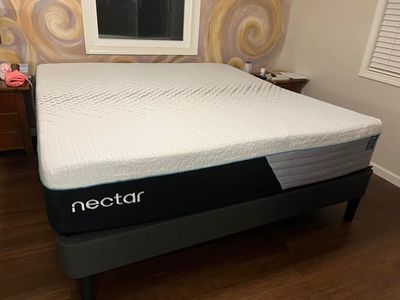 Nectar Premier Hybrid, Queen, Like New, Perfect Condition