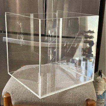New acrylic 7.5 gallon tank.