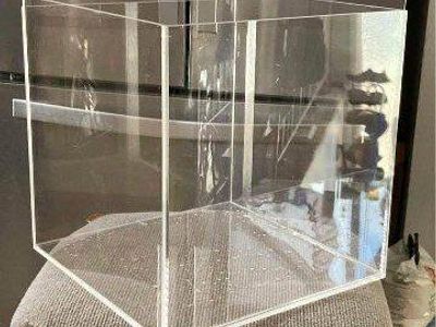 New acrylic 7.5 gallon tank.