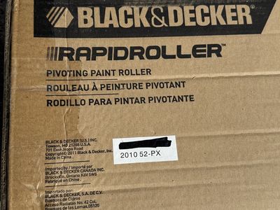 Black + Decker RapidRoller pivoting paint roller