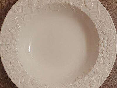 2 Mikasa English Countryside rimmed soup bowl