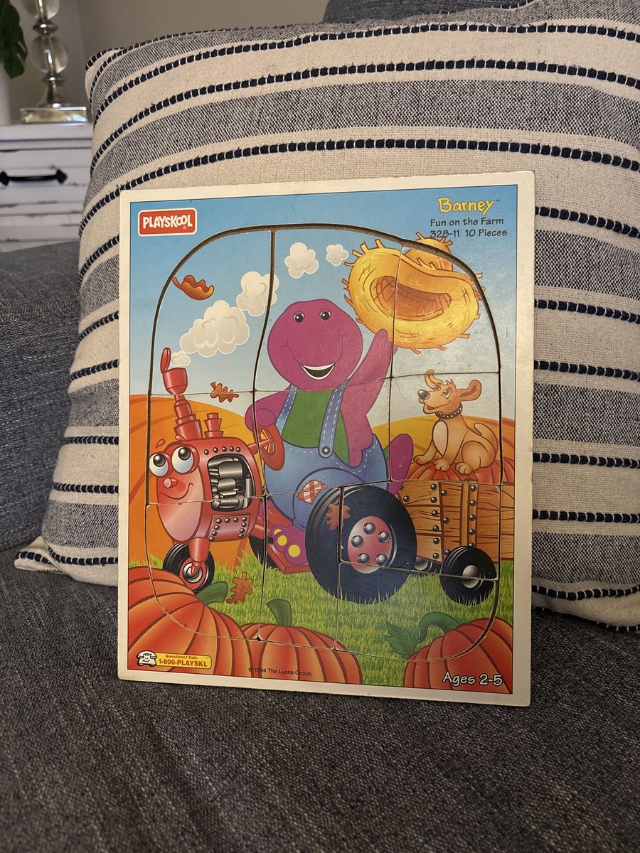 Playskool Barney Fun on the Farm Wooden Puzzle, 10 Pieces, Ages 2-5, 1994 Edition