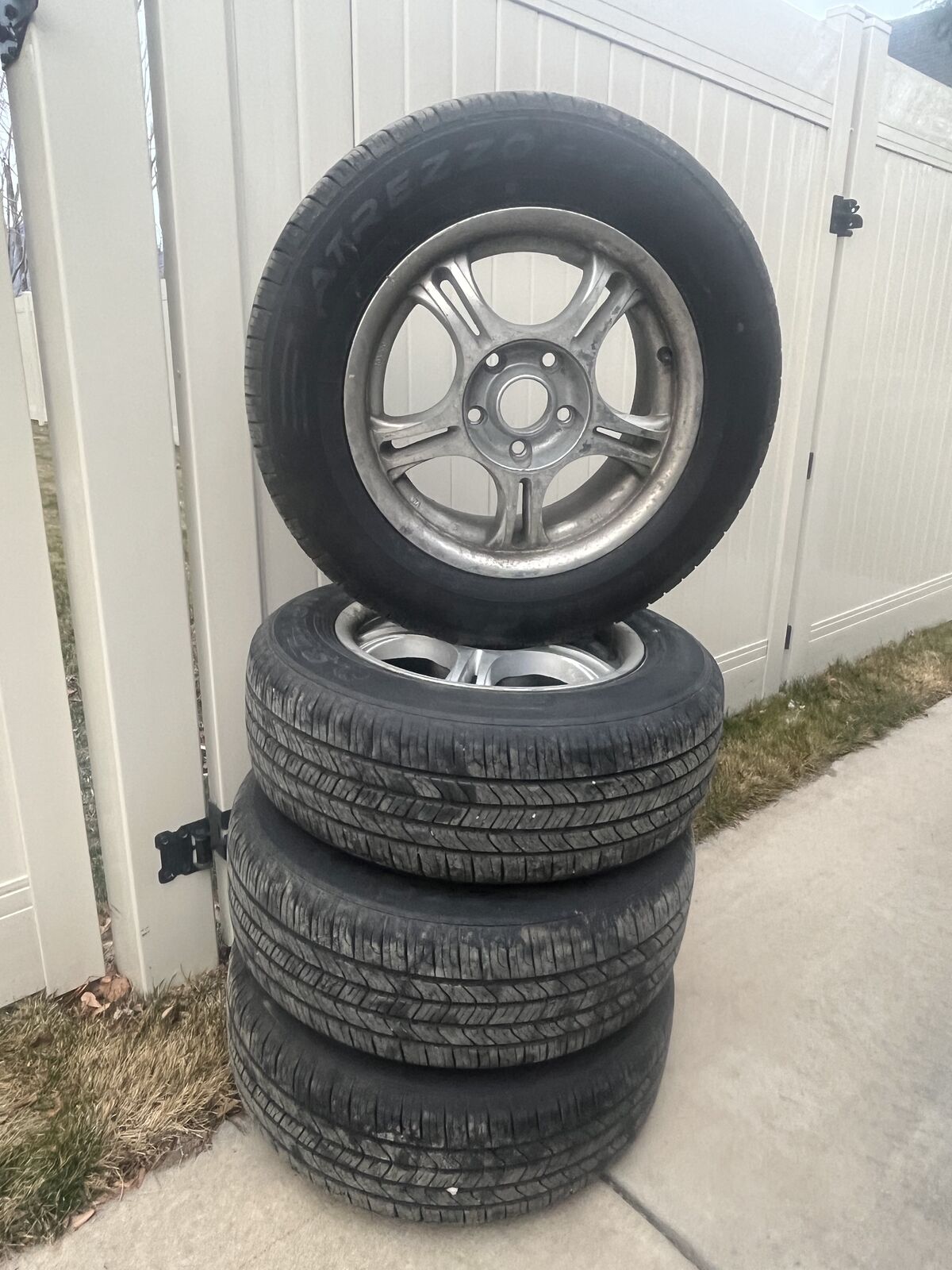 205/65R15 Tires & Wheels