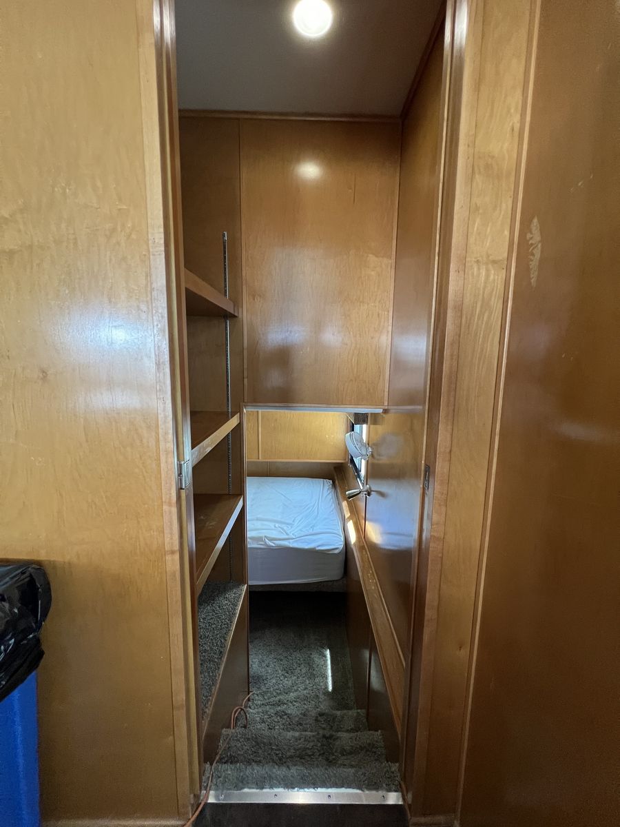 Main image 13