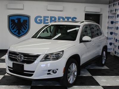 2010 VOLKSWAGEN TIGUAN SE 4Motion