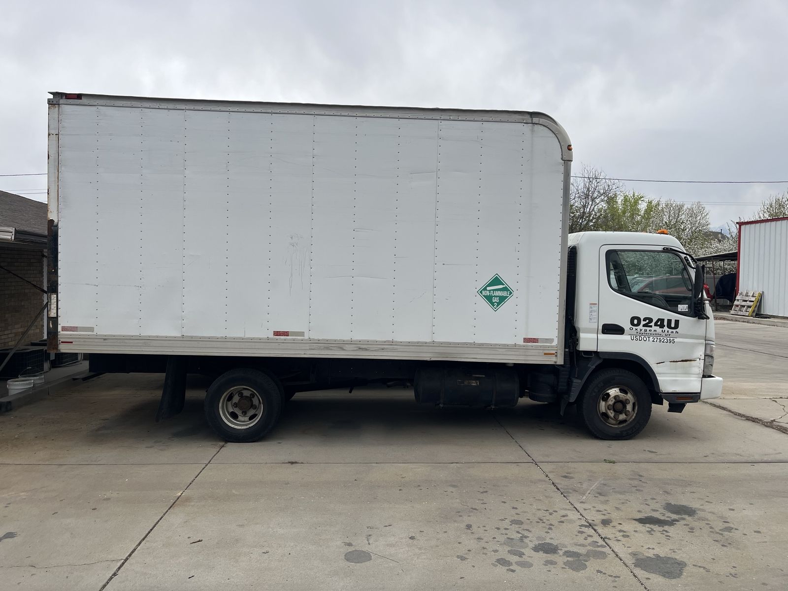 2007 Mitsubishi Fuso FE84D 