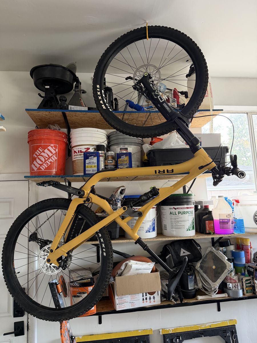 Ari Cascade Peak Elite Butterscotch XL Mountain Bike