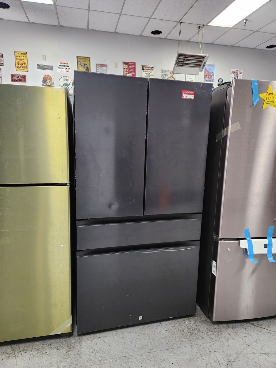 BEAUTIFUL SAMSUNG 4 DOOR FRENCHDOOR FRIDGE! W-WARRANTY