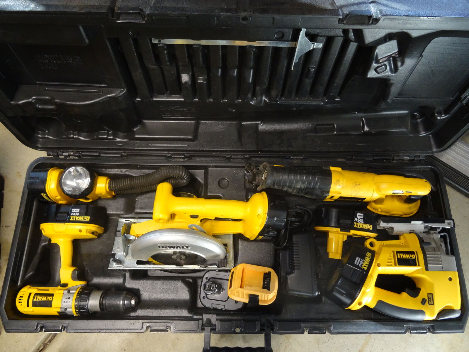 Dewalt 18V Cordless 5 Tool Kit