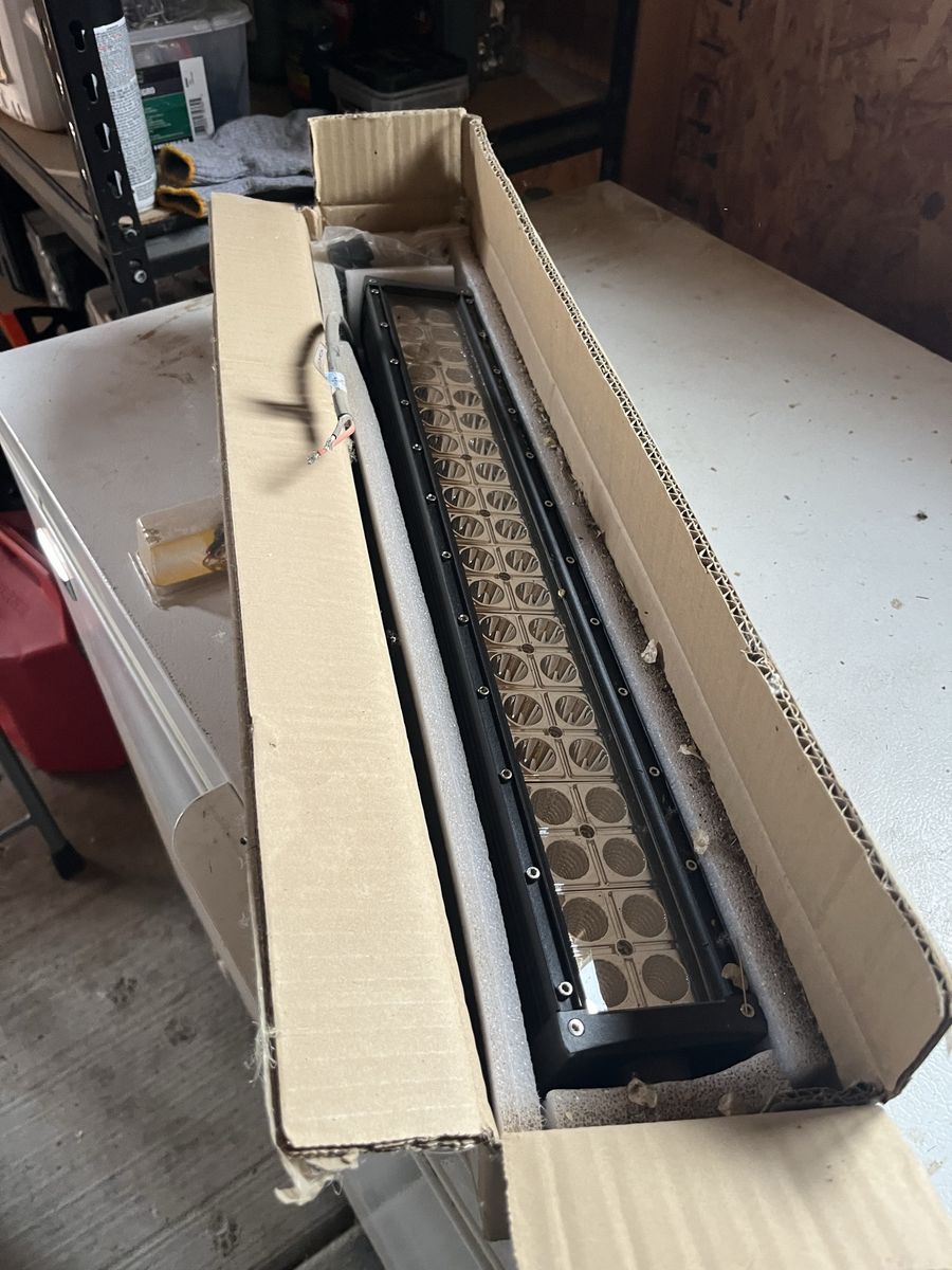 Light bar with toggle switch