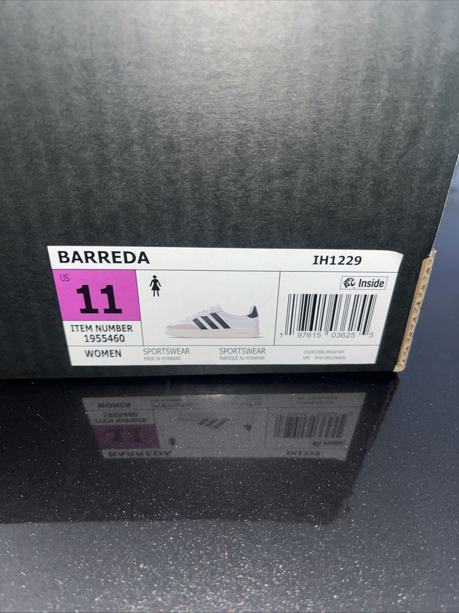 Adidas Barrera women’s shoe size 11 NEW