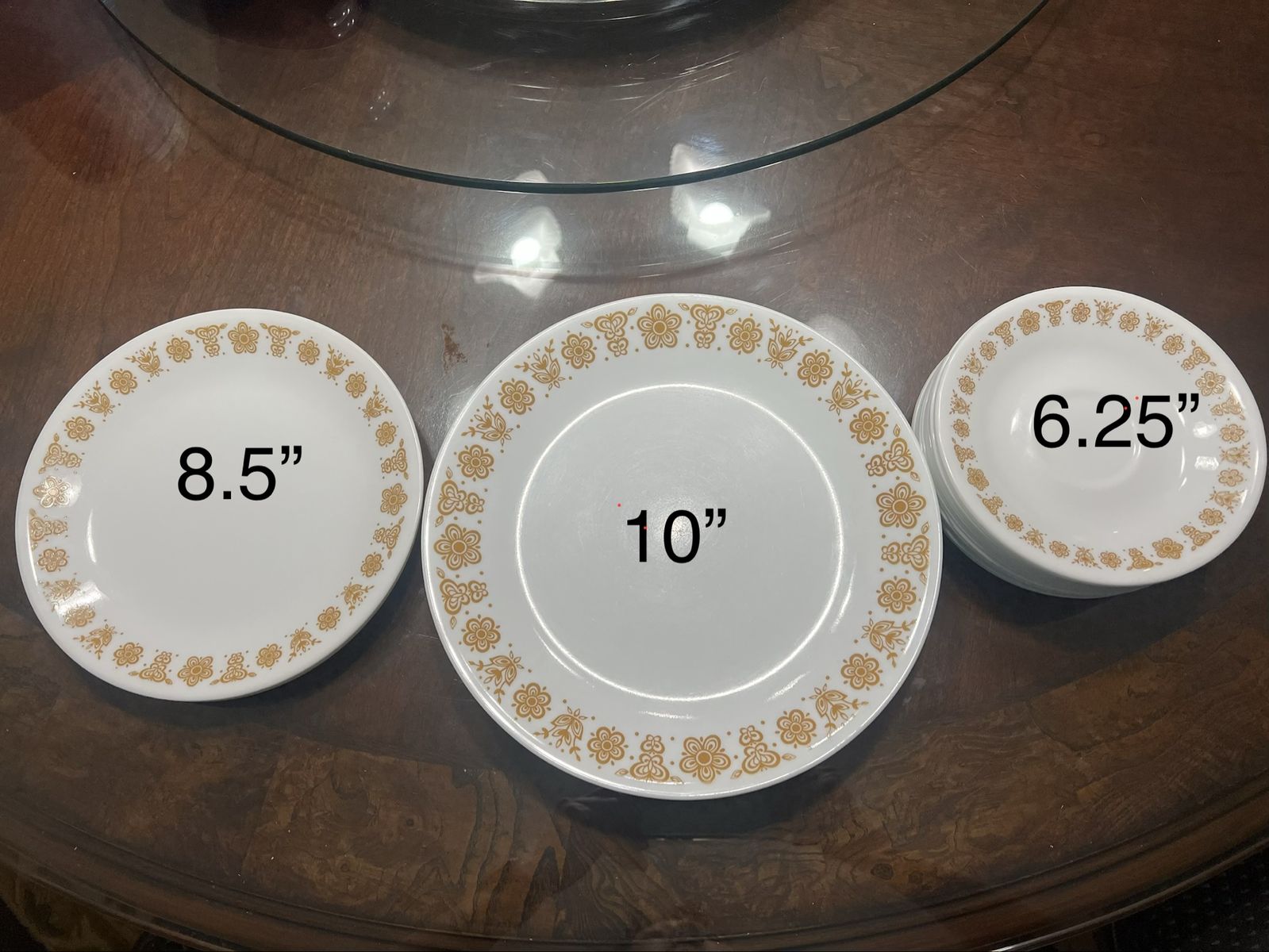 26 Corelle Plates