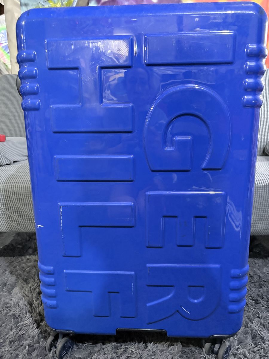 Tommy Hilfiger Hard Suitcase