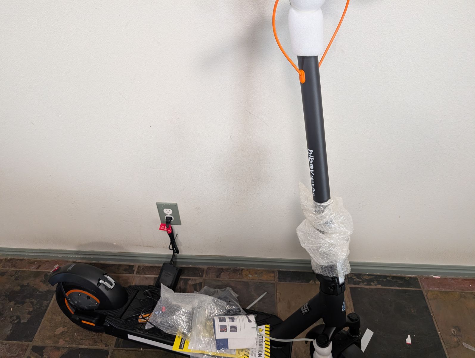 Hiboy Max Pro Electric Scooter - 650W Peak Motor, 22 MPH, 46.6 Mile Range