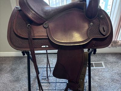 Crates Trail Saddle