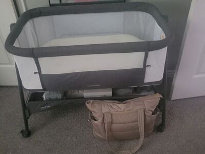 Bassinet bed side